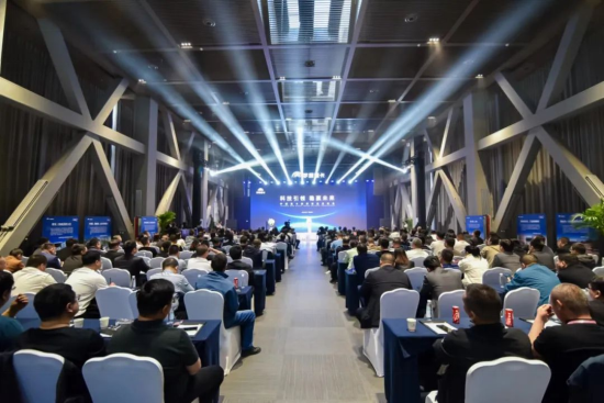 實(shí)力見證 | 多款新品首發(fā)，宇通重卡春季新品發(fā)布會隆重舉行