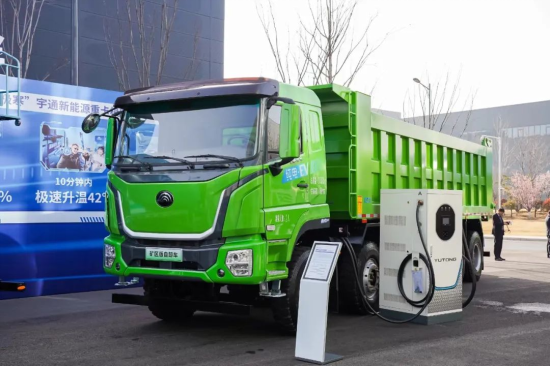 實(shí)力見證 | 多款新品首發(fā)，宇通重卡春季新品發(fā)布會隆重舉行