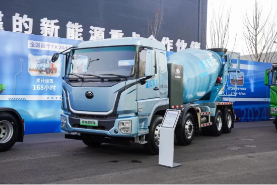 實(shí)力見證 | 多款新品首發(fā)，宇通重卡春季新品發(fā)布會隆重舉行