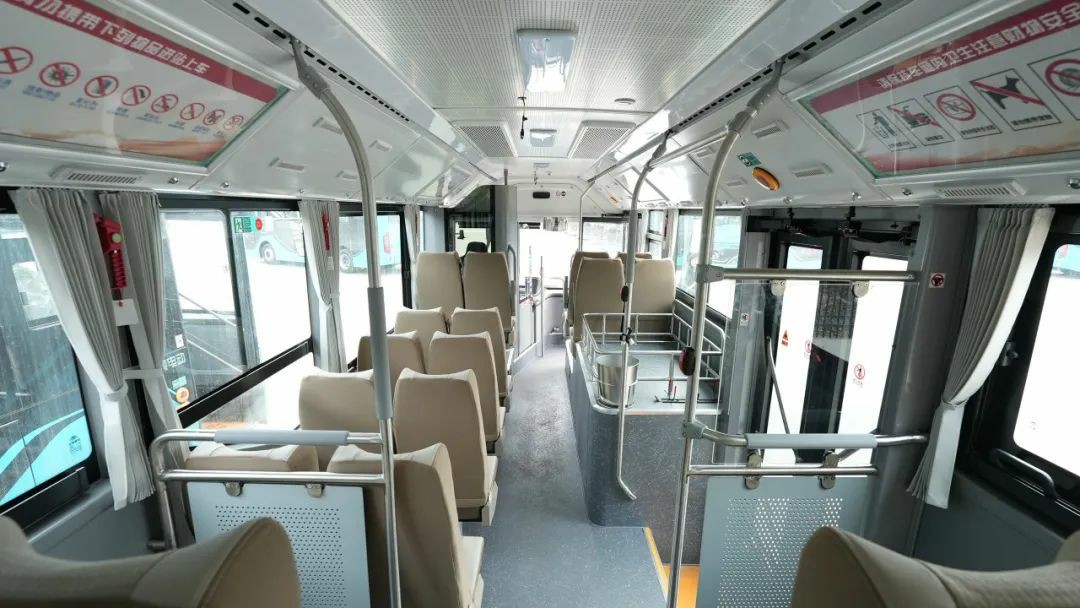 多面開花，多項突破！宇通3月批量大單火熱交付多地