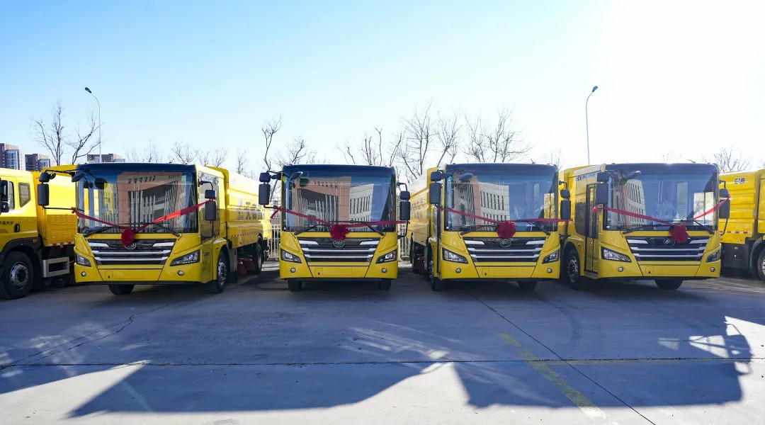 宇通純電動(dòng)高速掃路車批量交付天津，助力綠色養(yǎng)護(hù)升級(jí)！