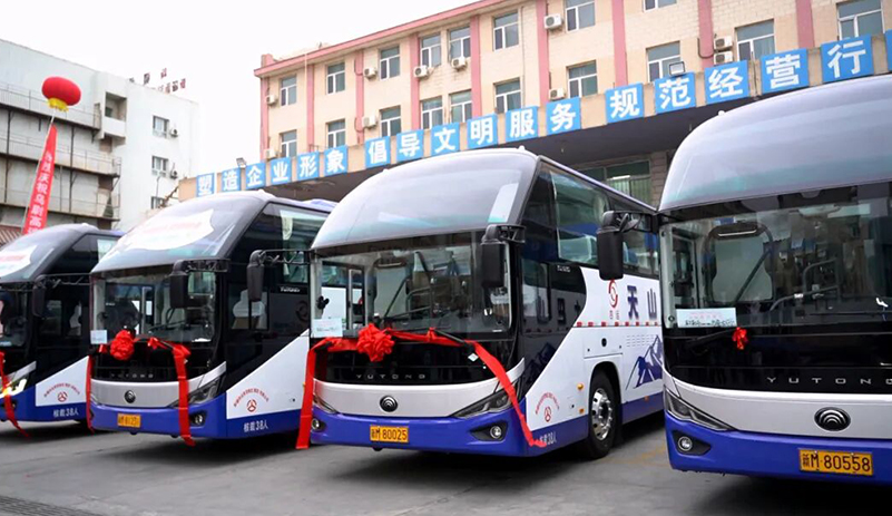 烏尉高速全線(xiàn)通車(chē)，宇通擔(dān)當(dāng)首發(fā)車(chē)輛見(jiàn)證歷史時(shí)刻！