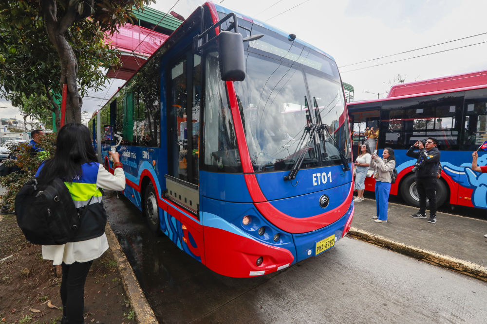 中國電動車為厄瓜多爾帶來綠色出行新體驗 中國電動車為厄瓜多爾帶來綠色出行新體驗