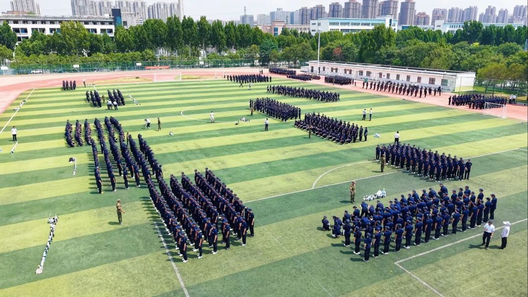 宇通新生有自己的【開(kāi)學(xué)典禮】 宇通新生有自己的【開(kāi)學(xué)典禮】