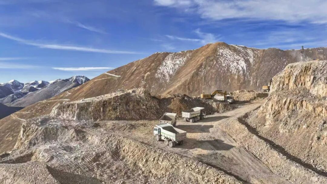 宇礦同行|宇通礦卡受邀參加全球礦業(yè)電氣化峰會，共繪零碳智慧礦山新藍(lán)圖！